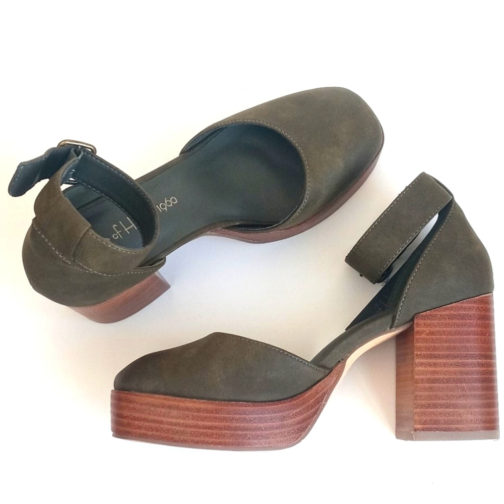 House of Harlow 1960 Olive Green Square Toe Ankle Strap Platform Heels 8M - Picture 11 of 16